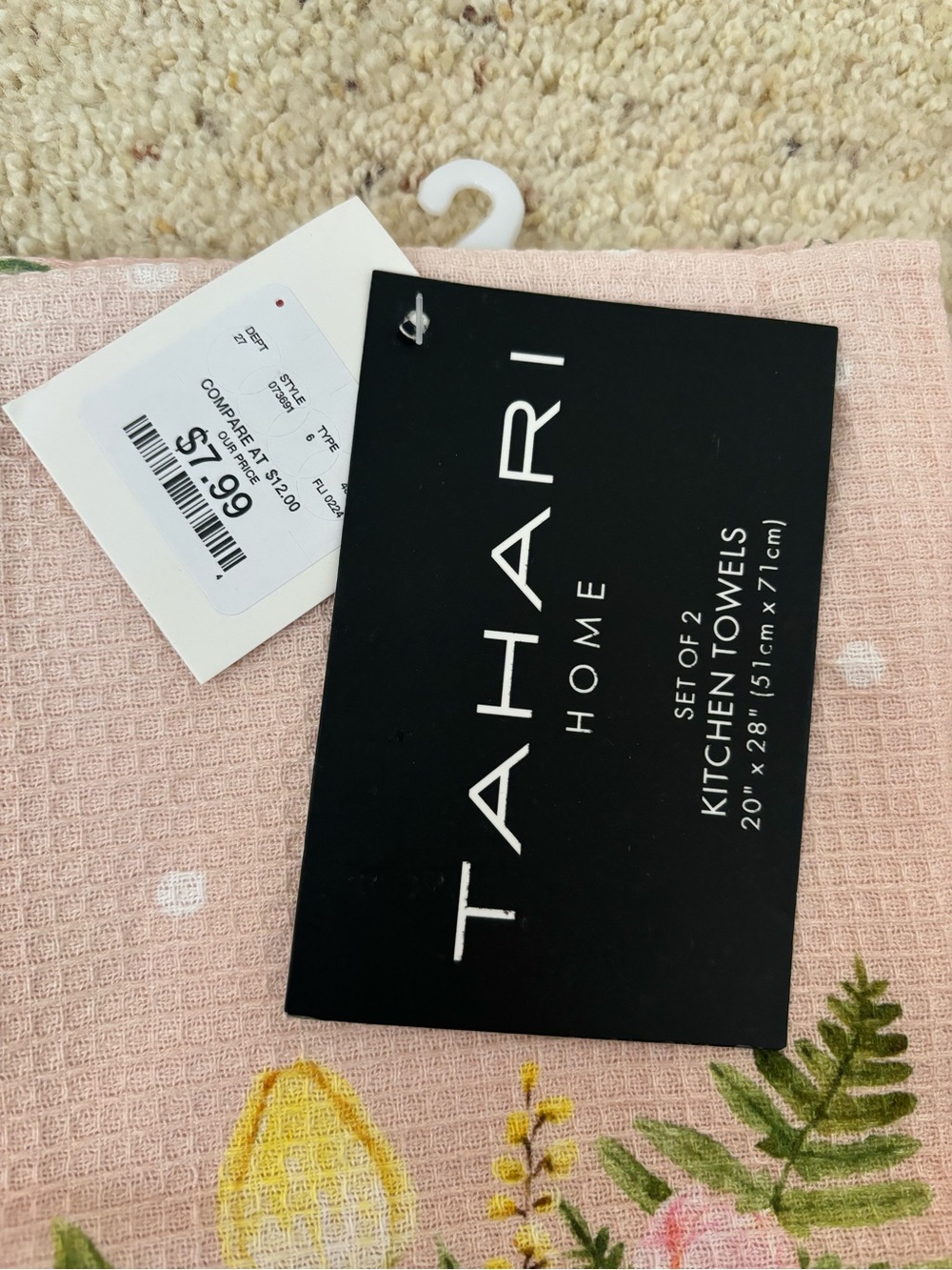 NWT Set of 2 Decorative Kitchen Towels - Picture 3 of 3